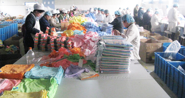 China Bulk Custom micro cleaning cloths Packing workshop wholesale Home Cleaning Towels Supplier